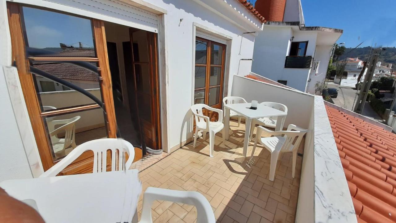 La Em Cima Homestay Sesimbra