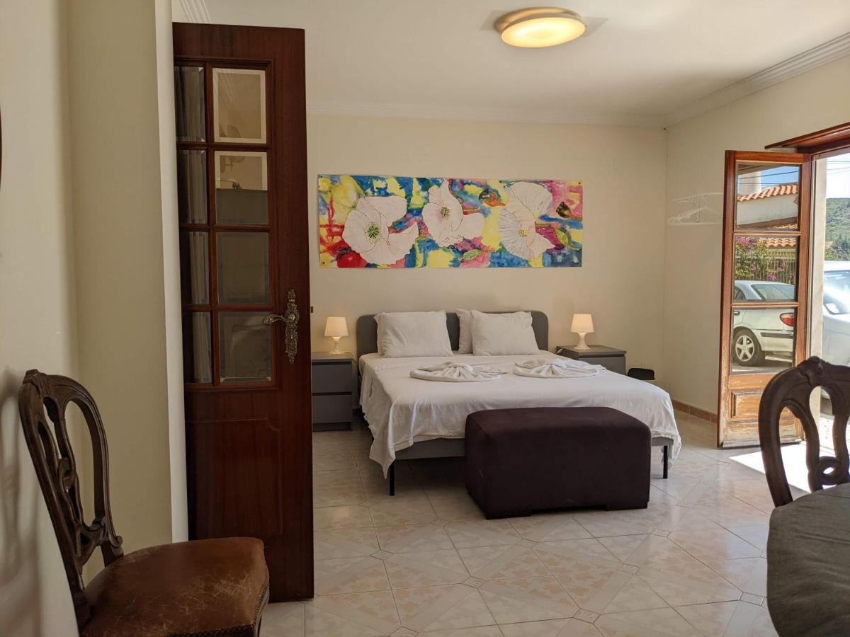 Homestay La Em Cima Sesimbra